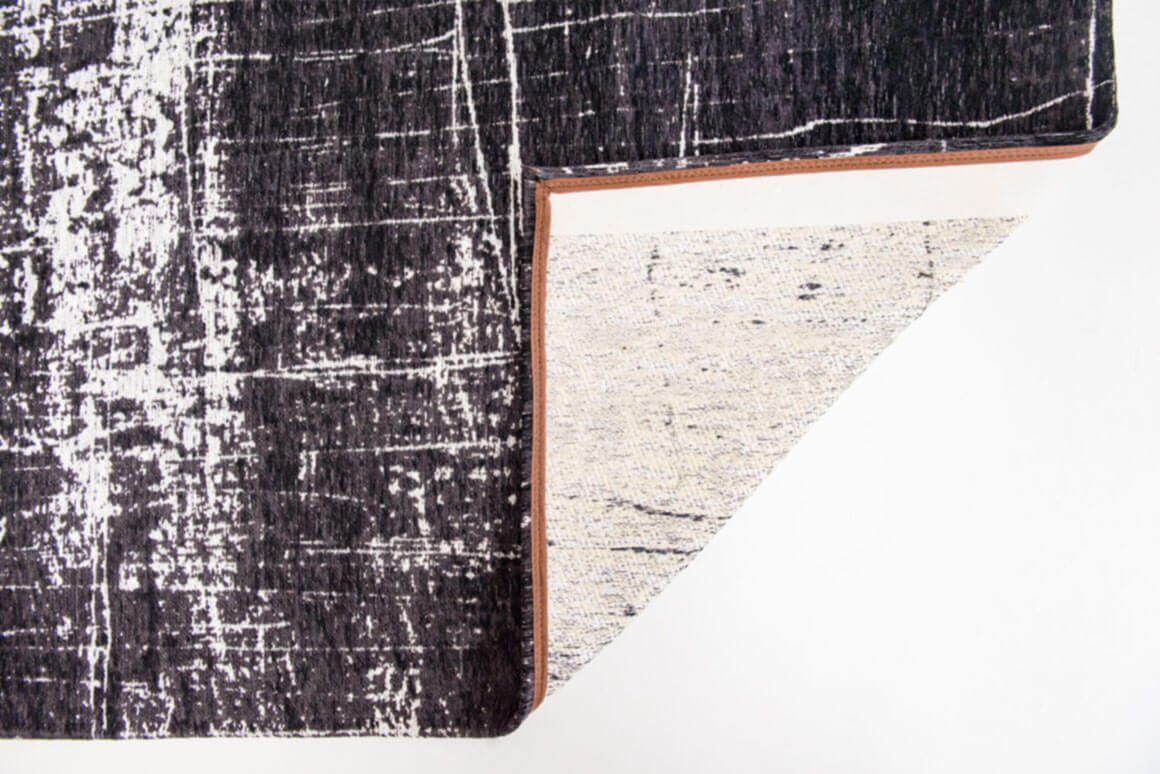 Ковер White on Black ☞ Размер: 170 x 240 см